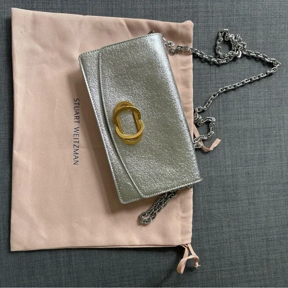 Stuart Weitzman Silver Metallic Clutch/Crossbody Chain - Picture 4 of 4